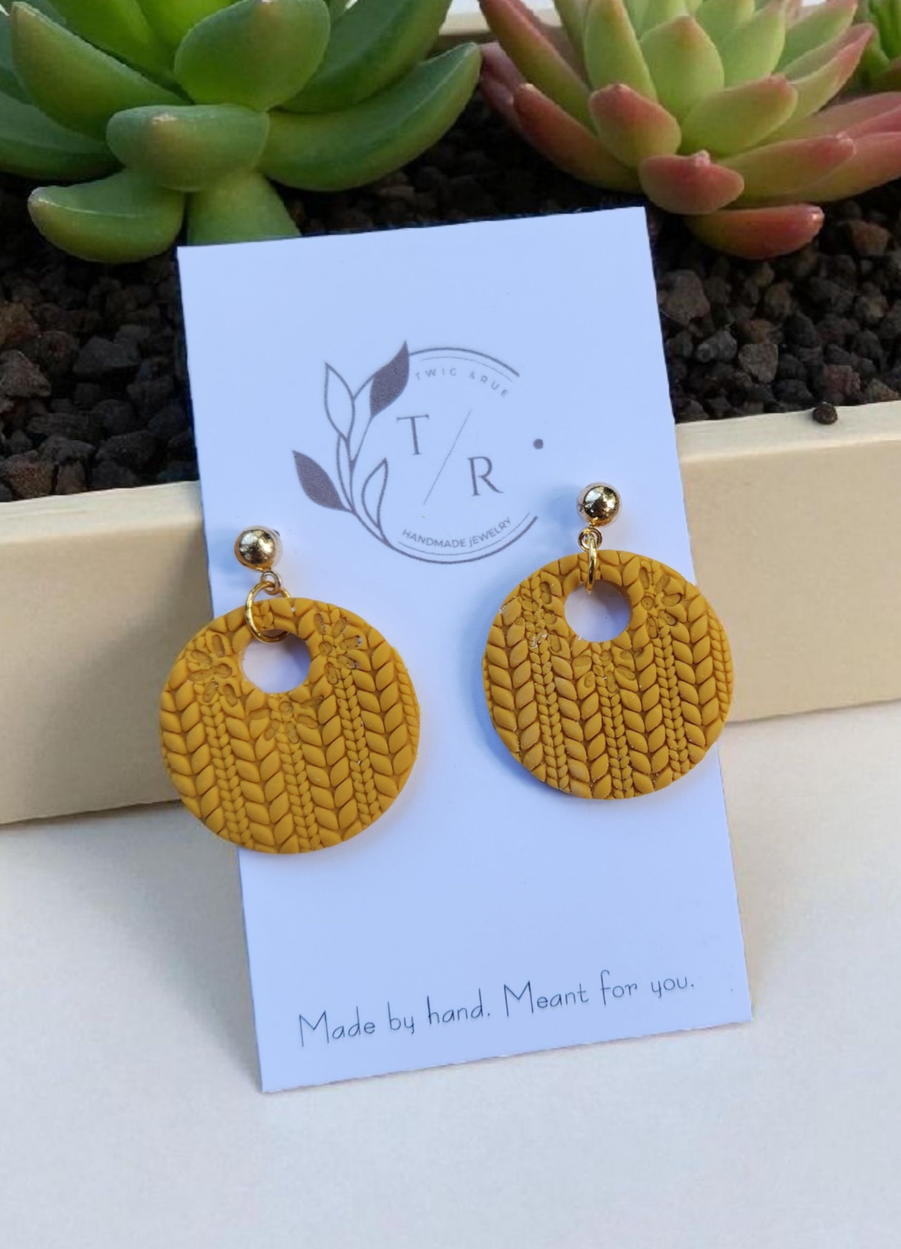 Maris| Clay hoop earring
