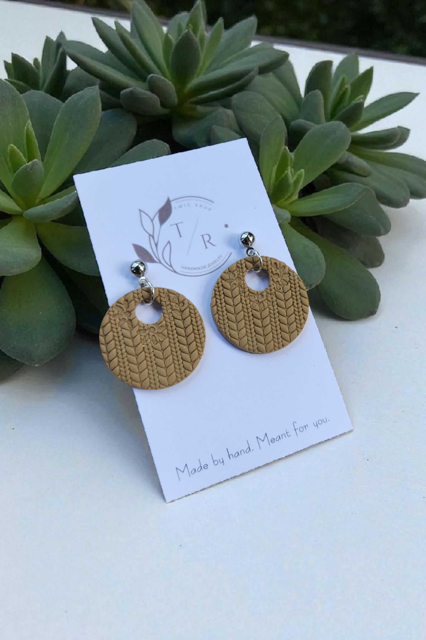 Maris| Clay hoop earring