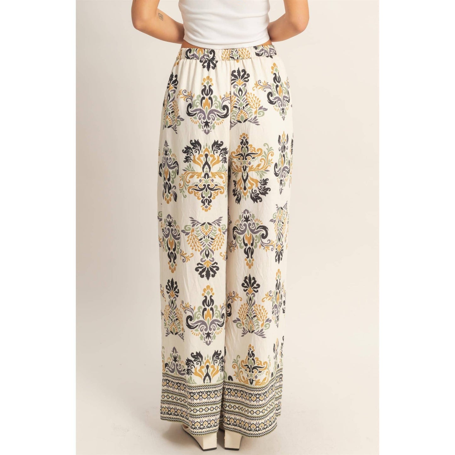 Wide-Leg Printed Palazzo Pants: BLACK