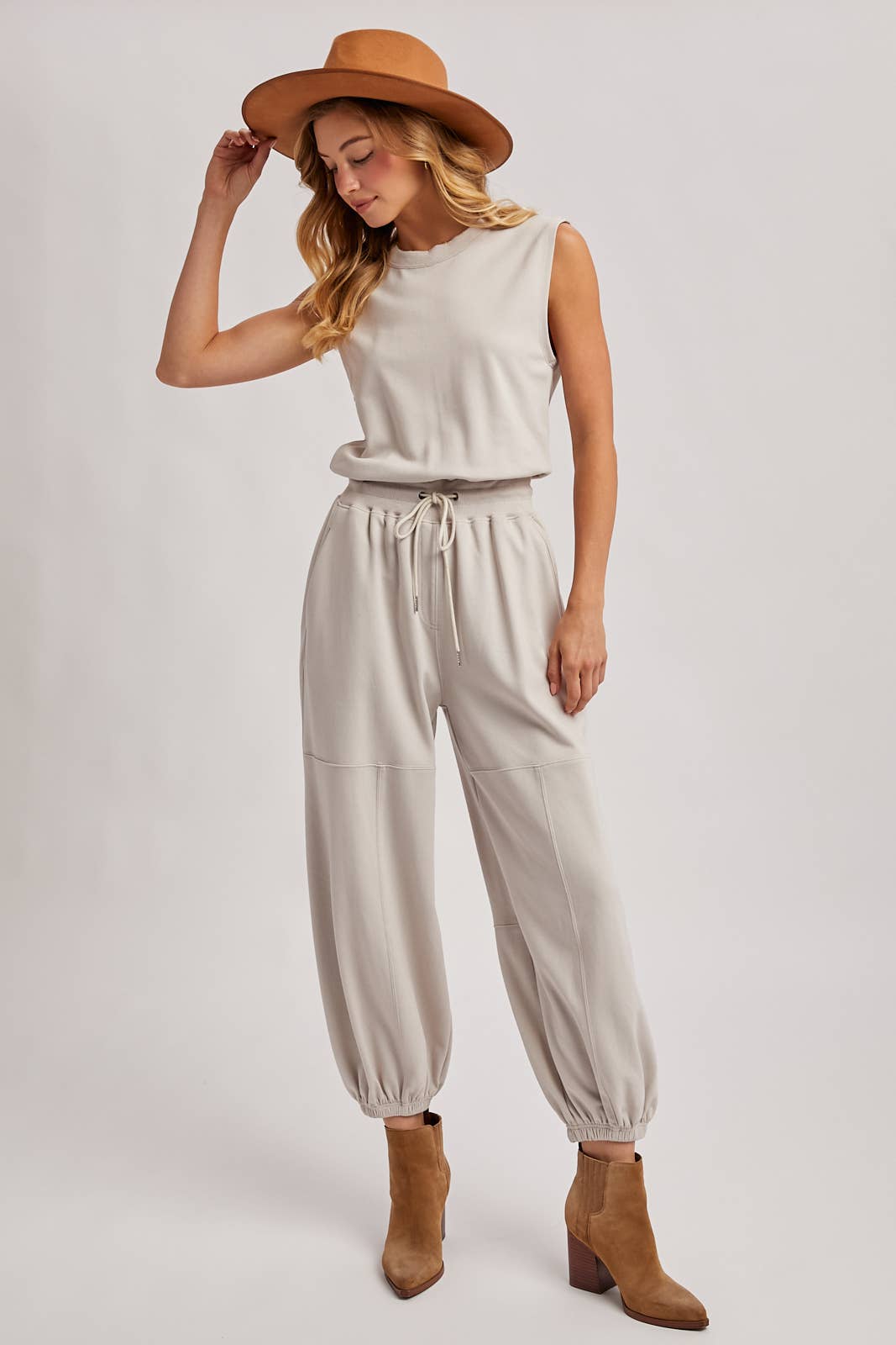 DRAWSTRING WAIST SLEEVELESS KNIT ACTIVE JUMPSUIT in Hunter Green