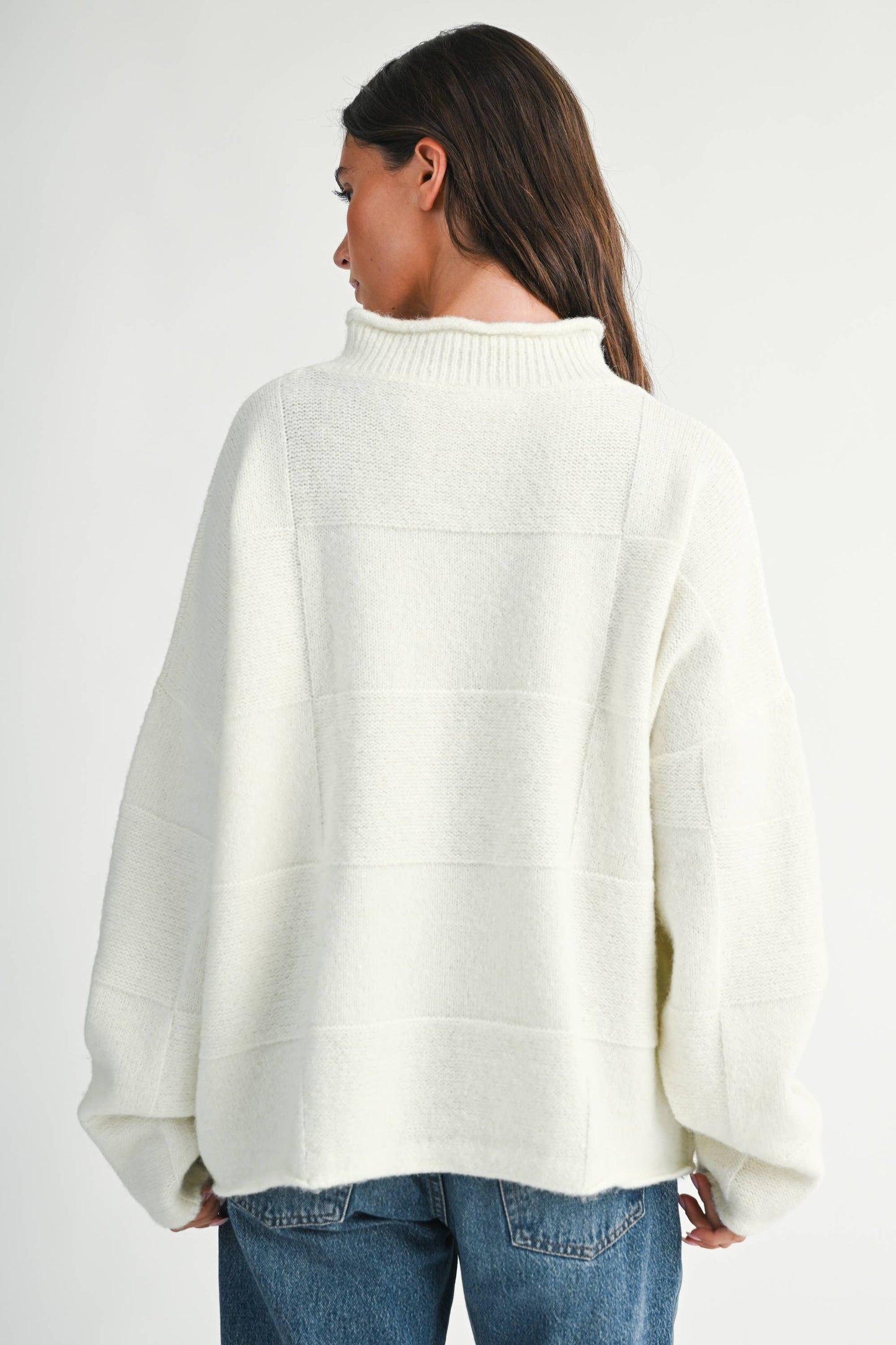 Ryleigh Sweater inWhite
