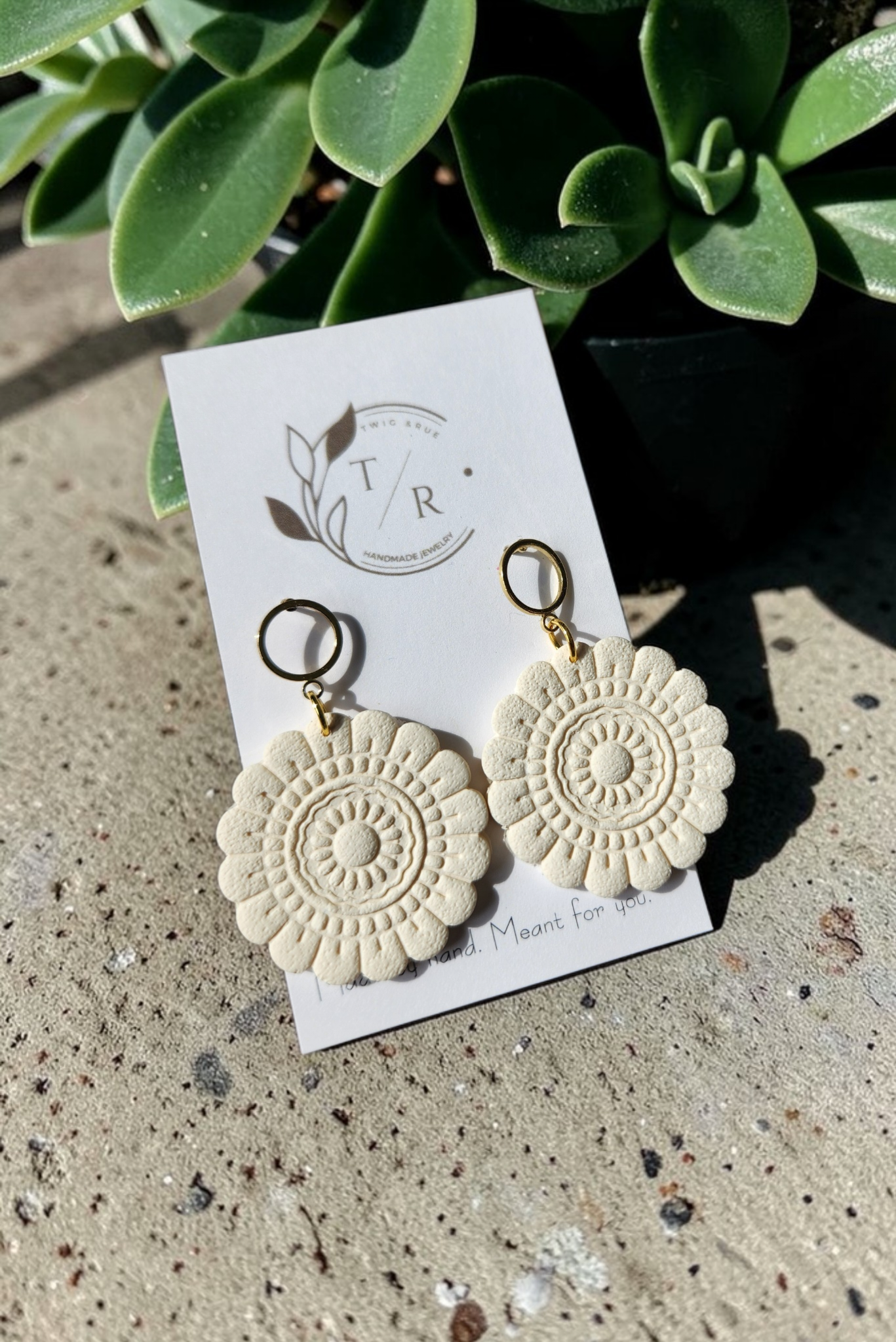Fiona| Clay floral earrings